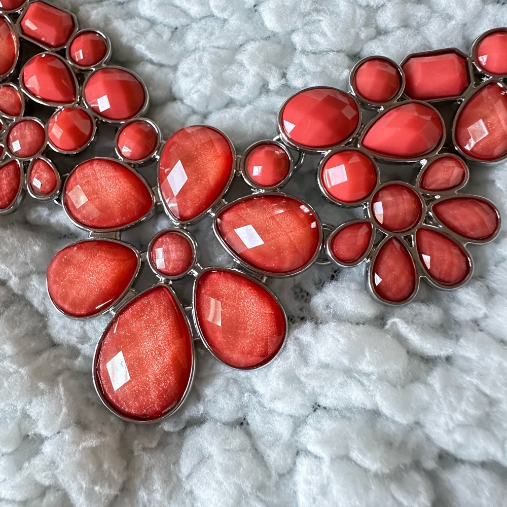 Chico’s Bold Statement Coral Necklace